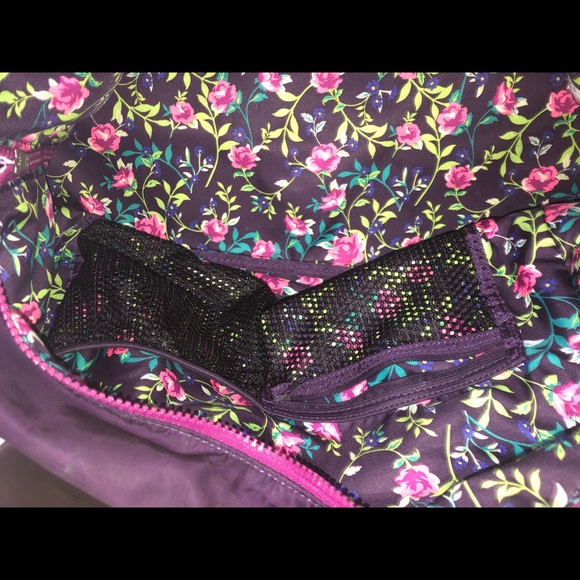 ivivva by lululemon got game purple magenta duffel - Picture 6 of 8